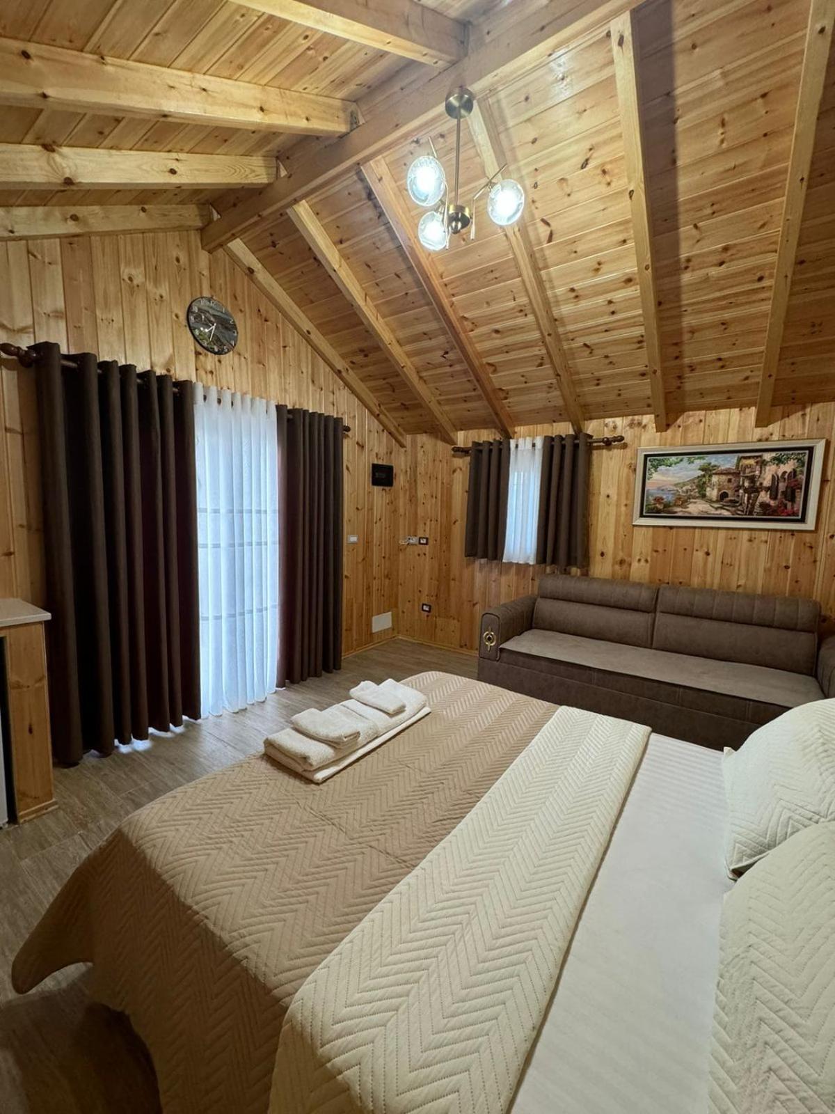 Guest House Argjiro Castle Gjirokastër Zimmer foto